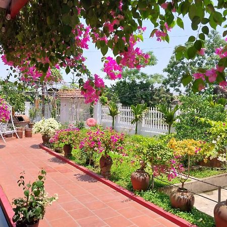 Nha Xanh Homestay ニンビン エクステリア 写真
