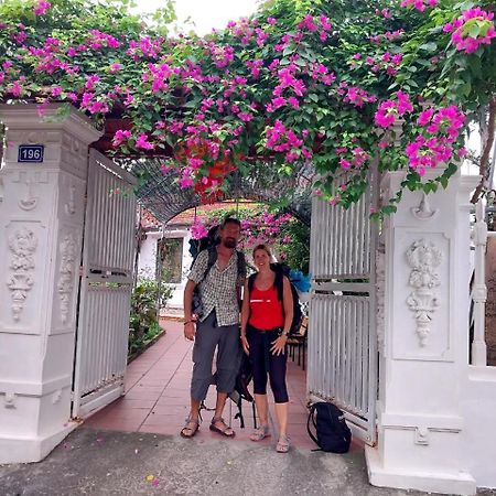 Nha Xanh Homestay ニンビン エクステリア 写真