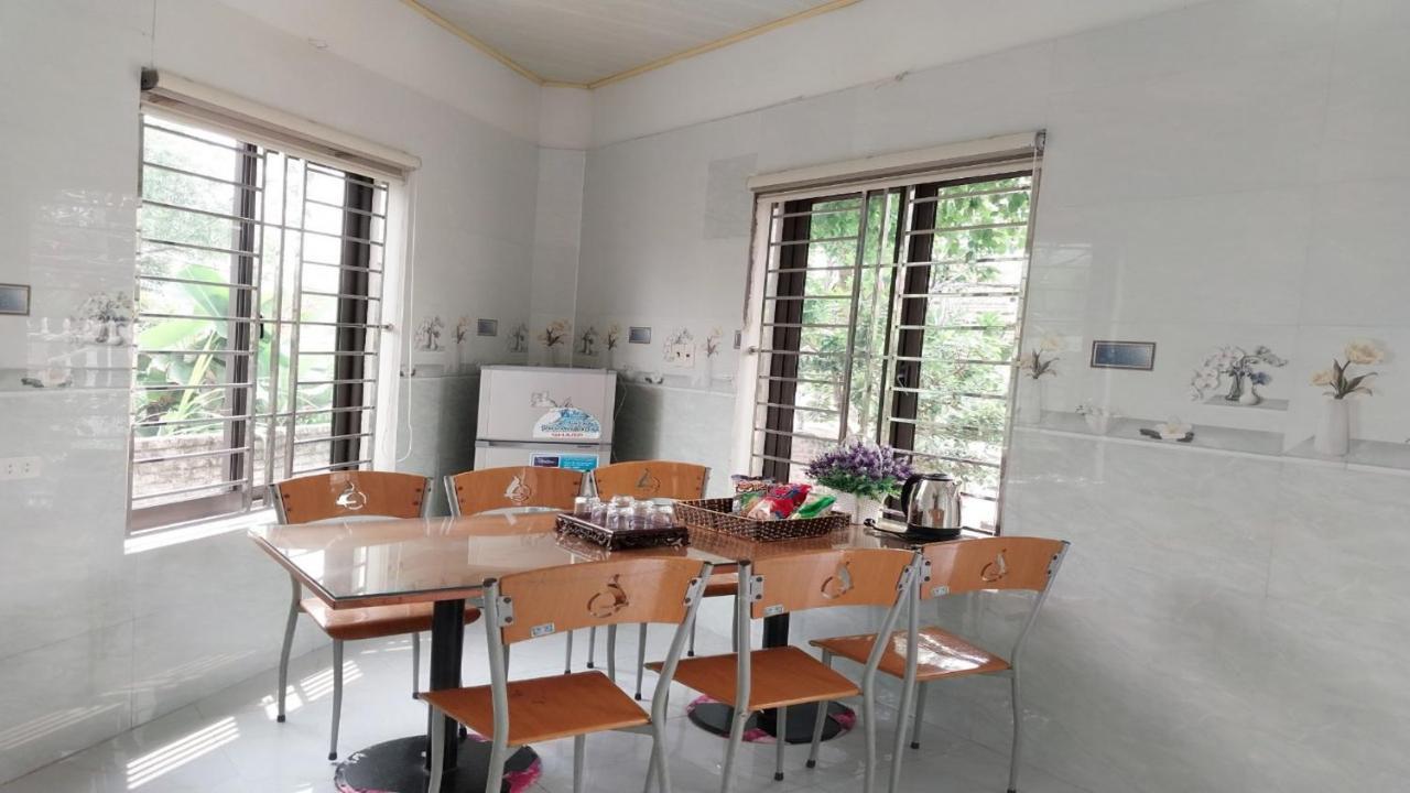 Nha Xanh Homestay ニンビン エクステリア 写真